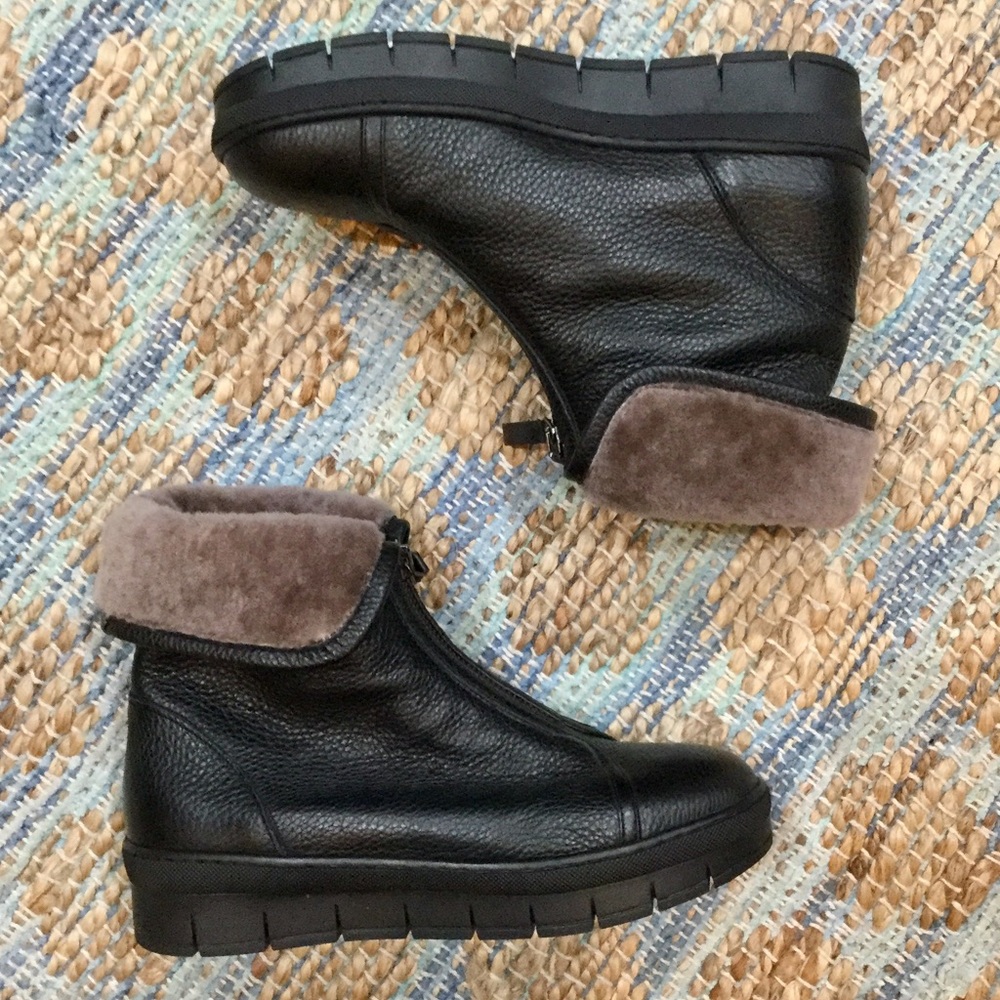 BNWOT Top Rubber Winter Boots